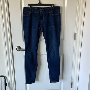 Maurices jegging’s size Reg (10-12)